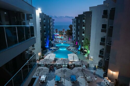 Гостиница The Nora Hotels Family Club в Мут