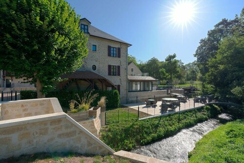 Гостиница Domaine du Moulin des Marais в Мант-ла-Жоли