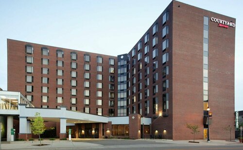 Гостиница Courtyard St. Cloud в Сент-Клауд