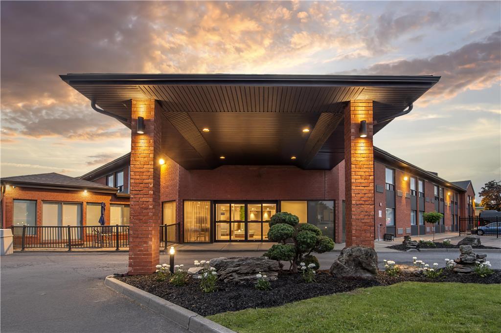 Фото Best Western Hotel Brossard