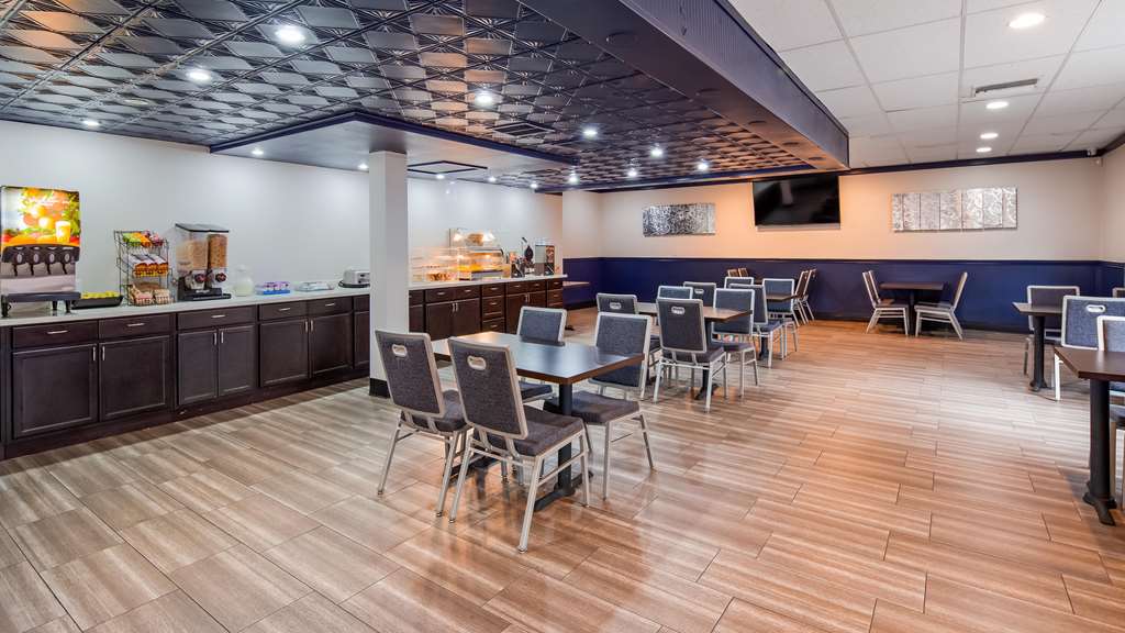 Фото SureStay Plus Hotel by Best Western Sacramento Cal Expo