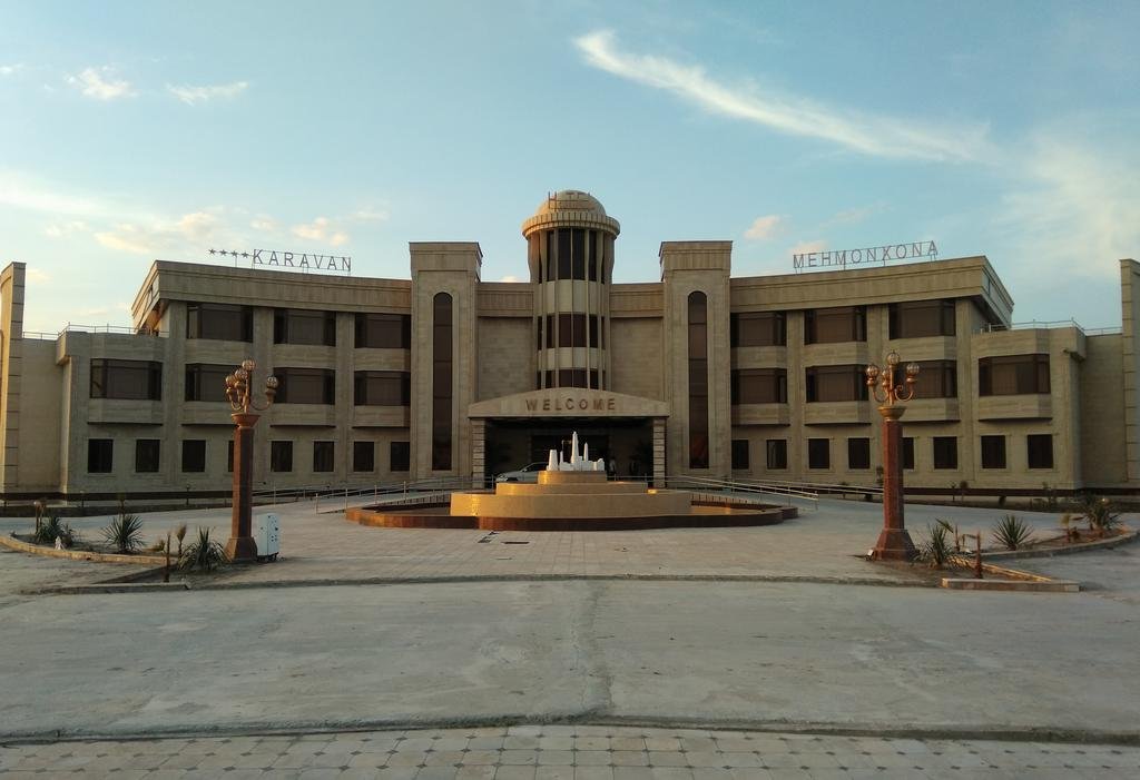 Фото Karavan Hotel