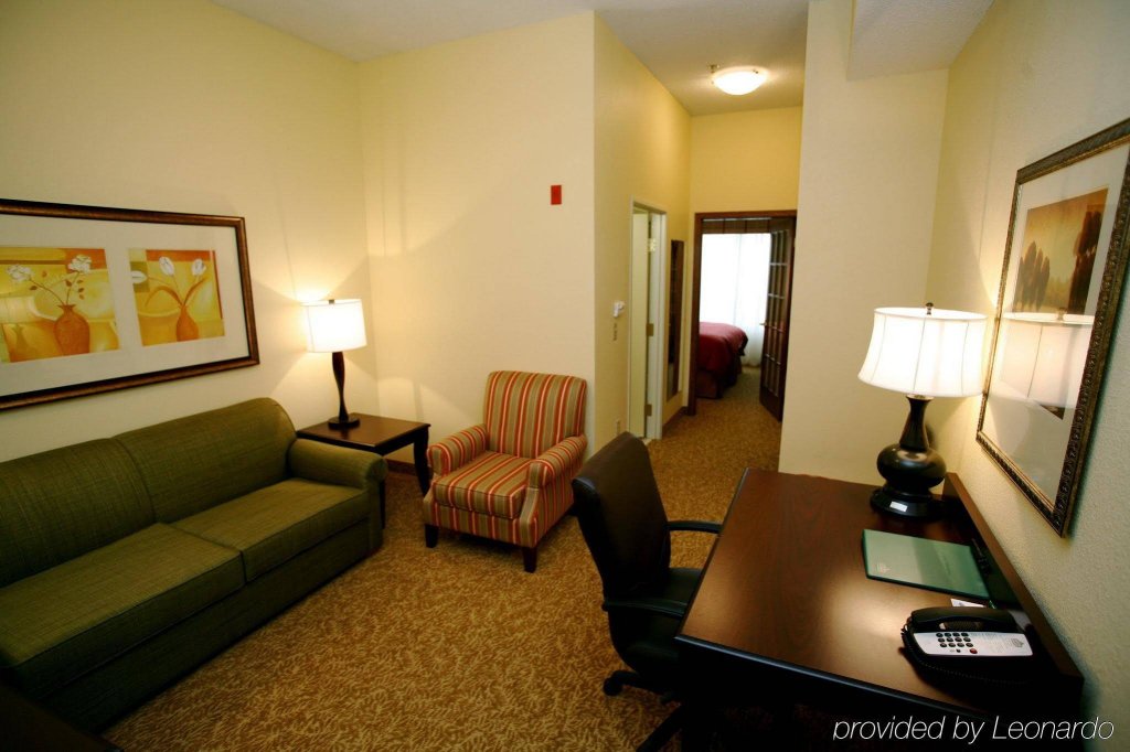 Фото Country Inn & Suites by Radisson, Kansas City at Village West, Ks