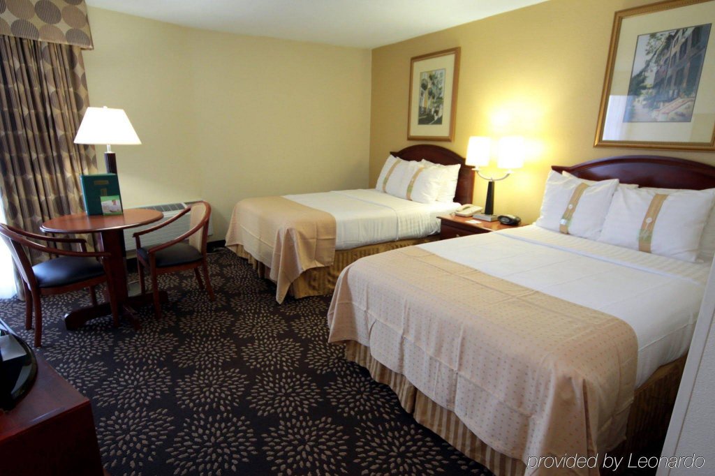 Фото Holiday Inn Charleston Riverview, an Ihg Hotel