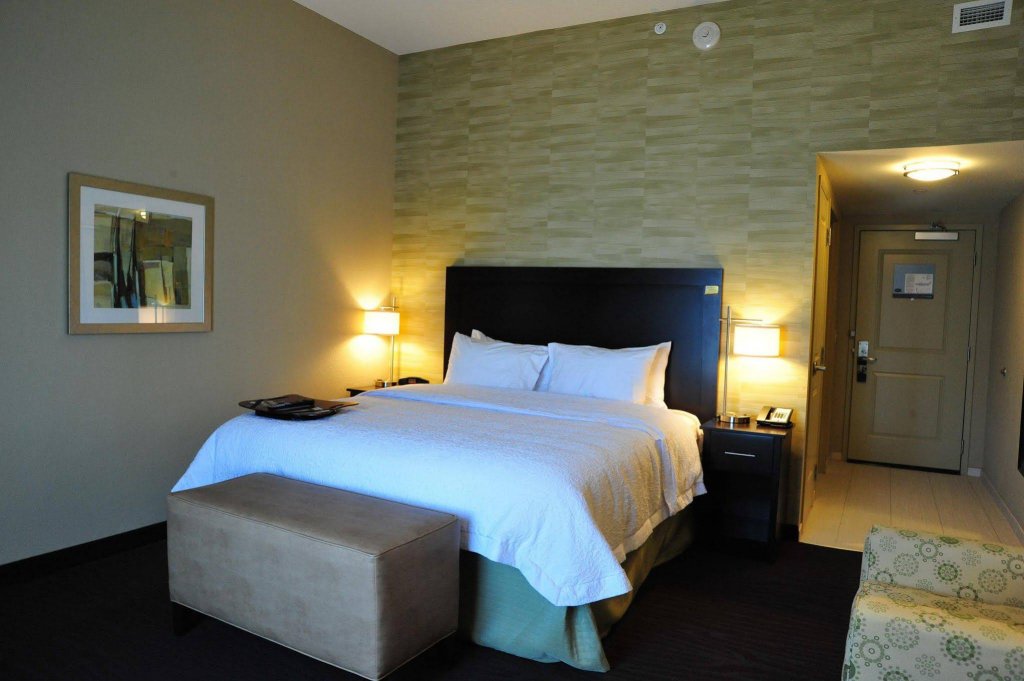 Фото Hampton Inn & Suites Robbinsville, Nj