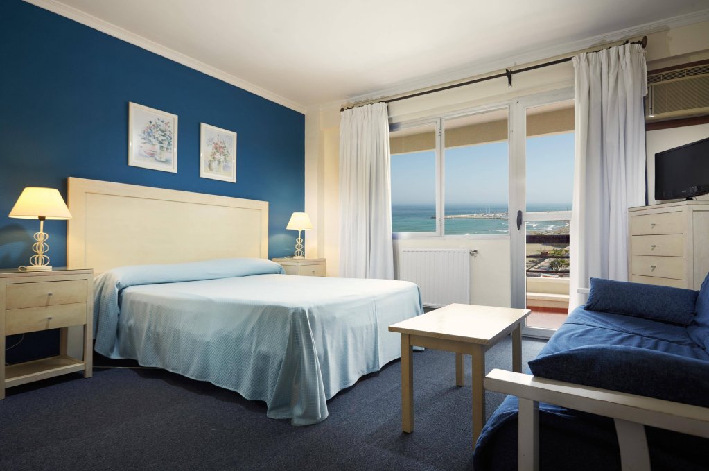 Фото Hotel La Barracuda