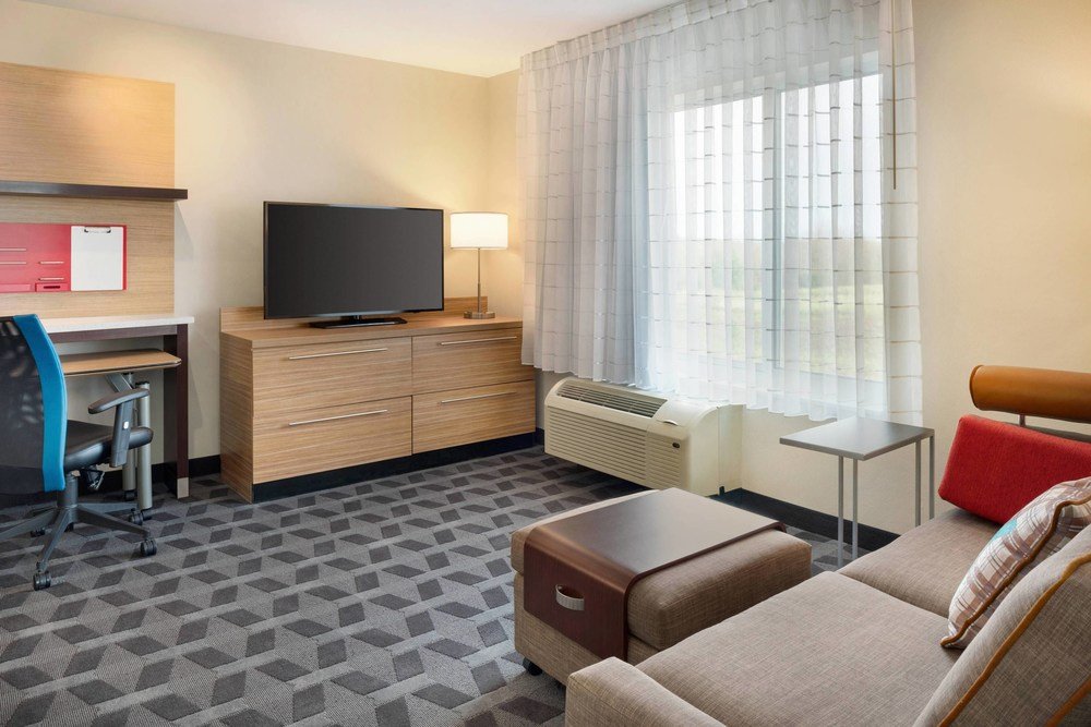 Фото TownePlace Suites by Marriott Milwaukee Grafton