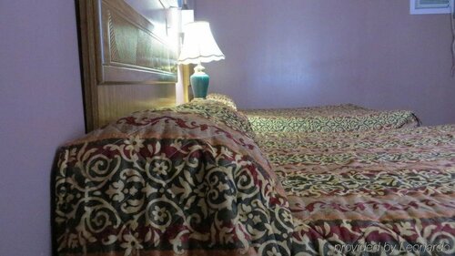 Гостиница Kings Inn - Orillia в Ориллии