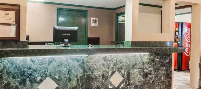 Фото Knights Inn Farmington Hills