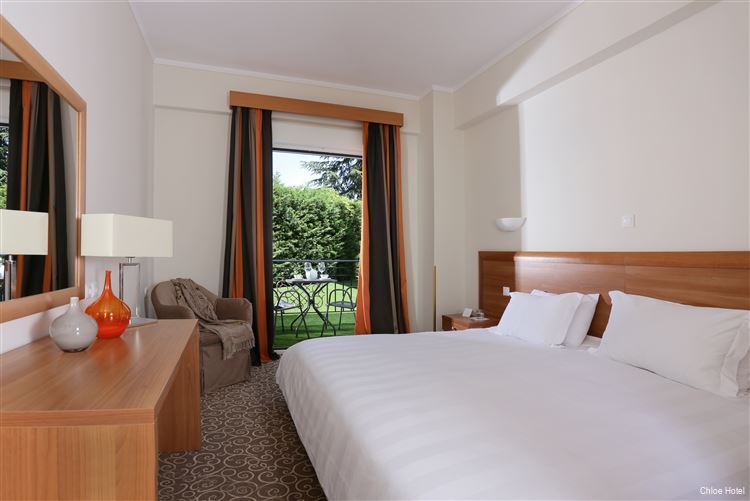 Фото Chloe Hotel