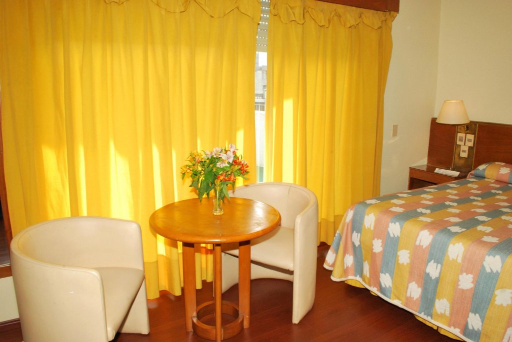 Фото Oxford Hotel