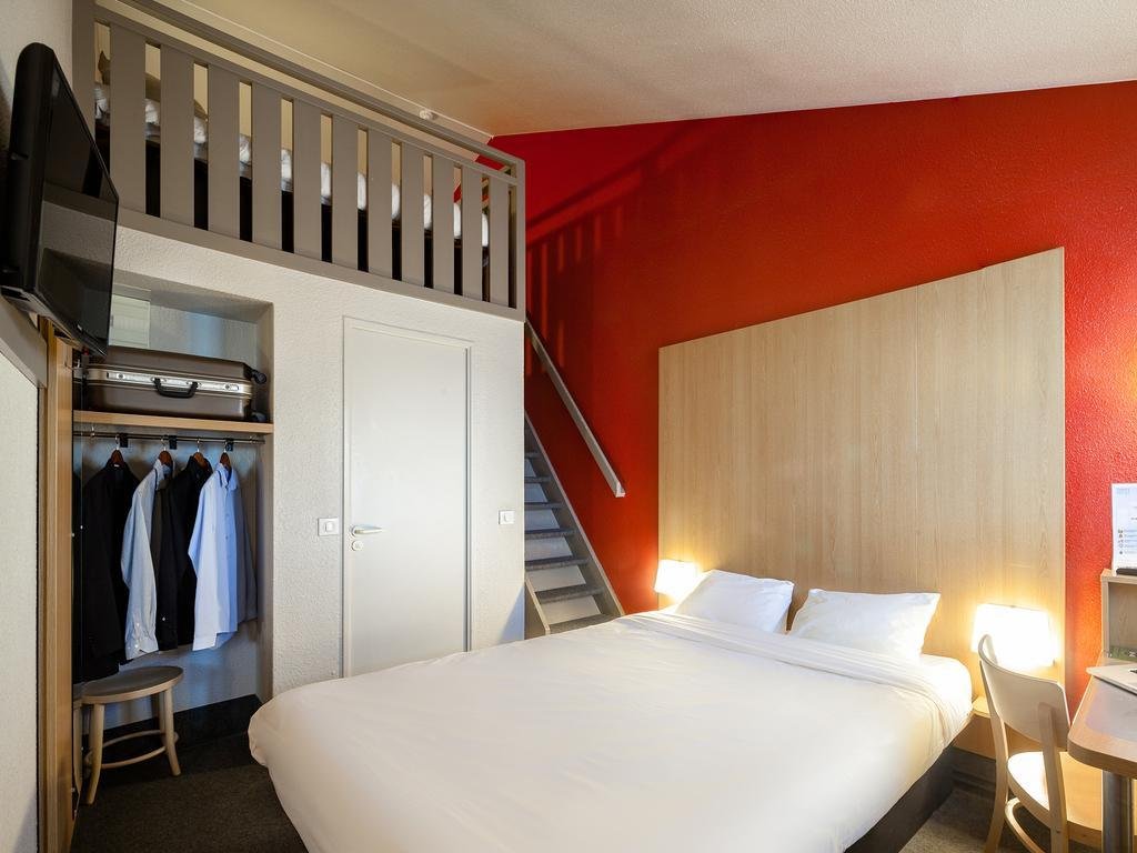 Фото B&b Hotel Caen Sud