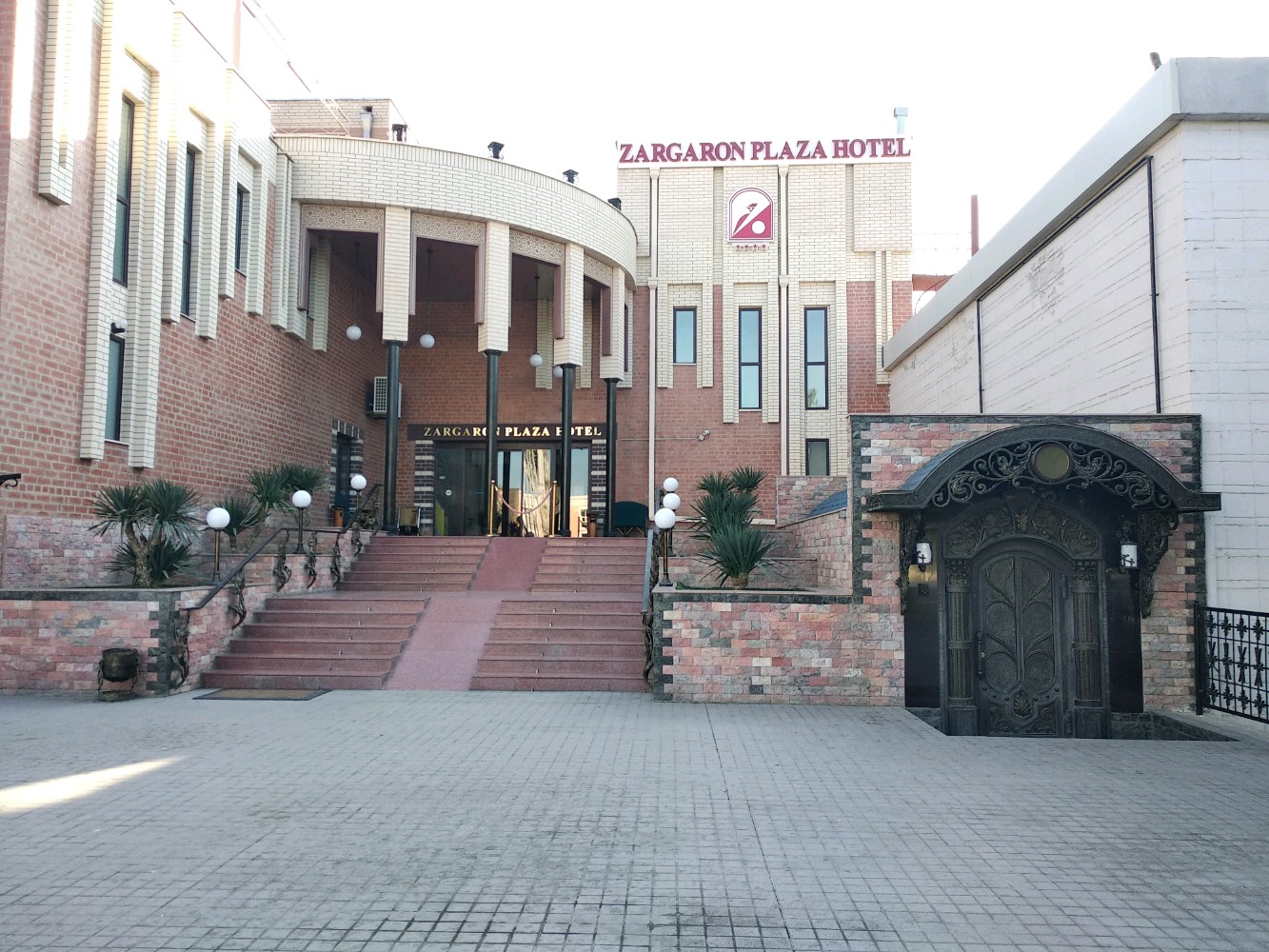 Фото Заргарон Плаза