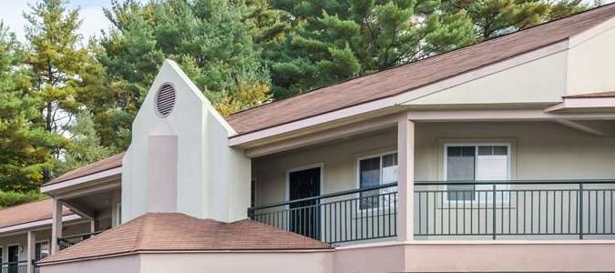 Фото Howard Johnson by Wyndham Lenox