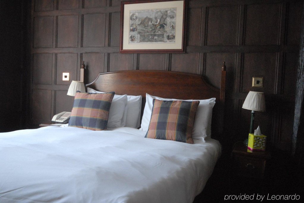 Фото The Falstaff Hotel