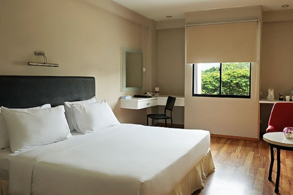 Фото The Palace Hotel Kota Kinabalu