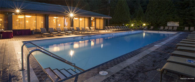 Фото Harrison Lake Hotel