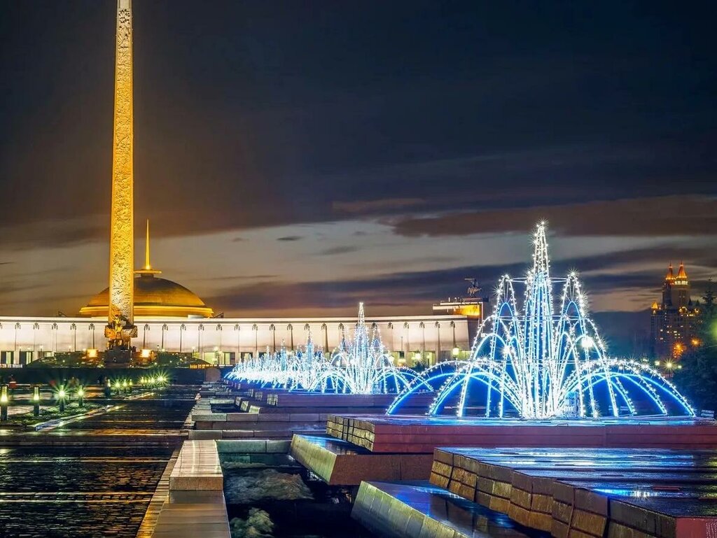 Поклонная гора в москве фото 2025