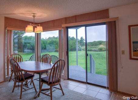 Фото The Grey Gull