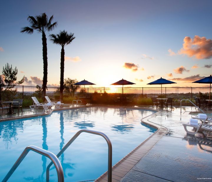 Фото Ayres Hotel Anaheim