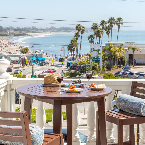 Фото West Cliff Inn - A Four Sisters Inn