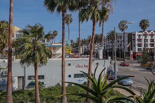 Гостиница Ocean Lodge Santa Monica Beach Hotel в Санта Монике