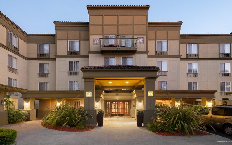 Фото Larkspur Landing Bellevue - An All-Suite Hotel