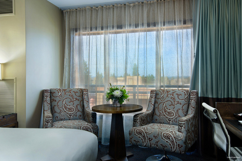 Фото The Oxford Hotel Bend