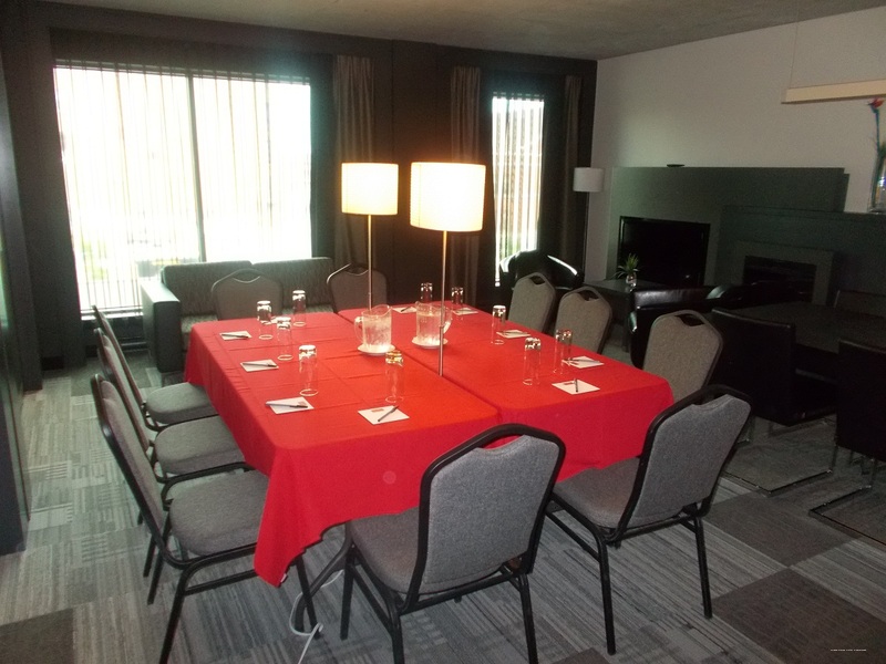 Фото Grand Times Hotel Sherbrooke