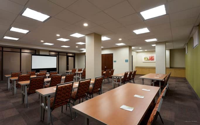 Фото Home2 Suites by Hilton Appleton