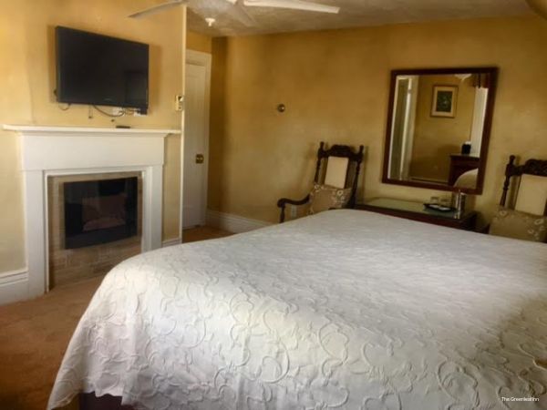 Фото Green Leaf Inn