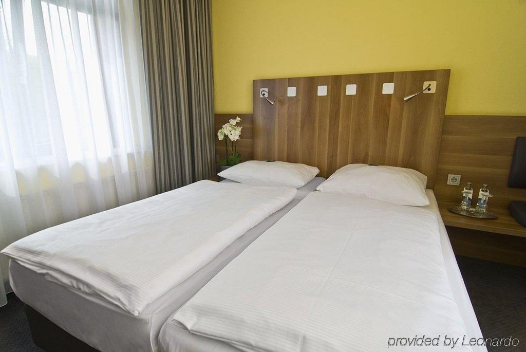 Фото Ghotel hotel & living Hannover