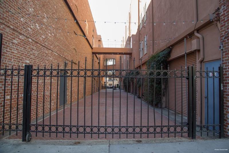 Фото The Horton Grand Hotel