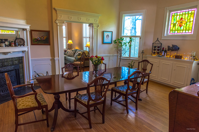 Фото Charles Bass House Bed & Breakfast