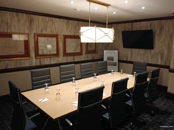 Фото The Berkeley Hotel