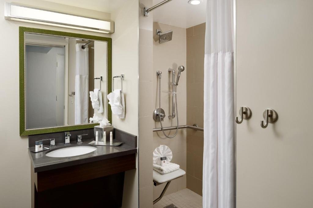 Фото Hilton Los Angeles Culver City