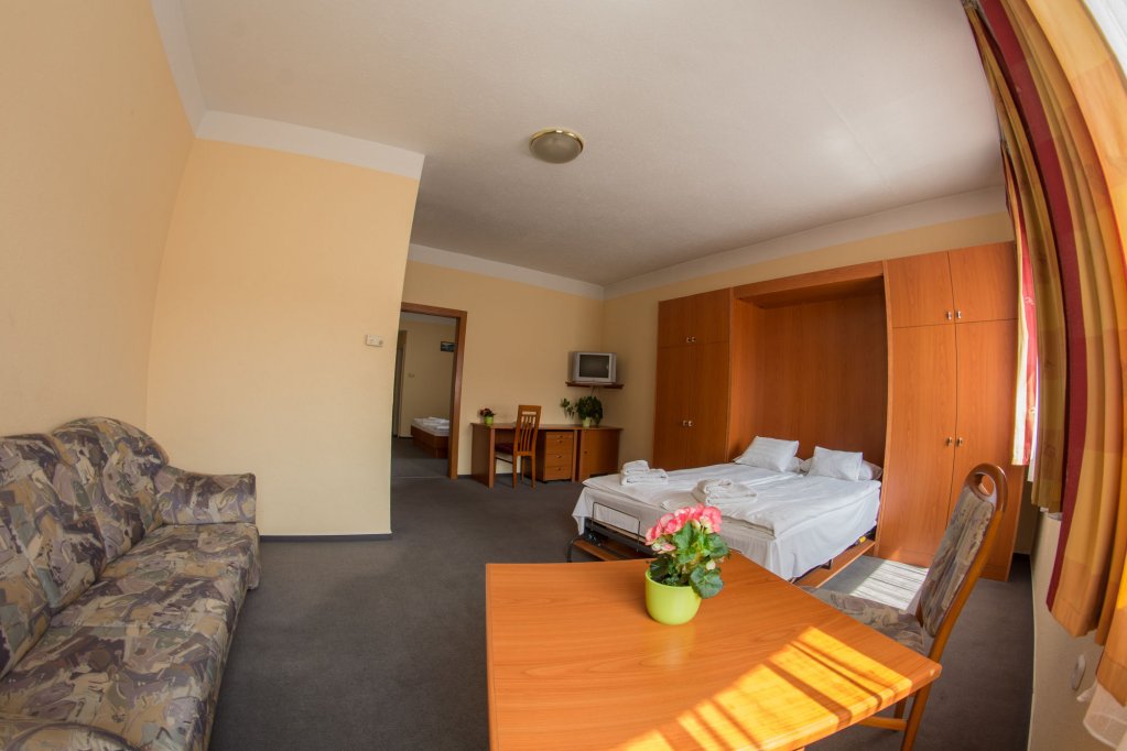 Фото Homoky Hotels Bestline Hotel