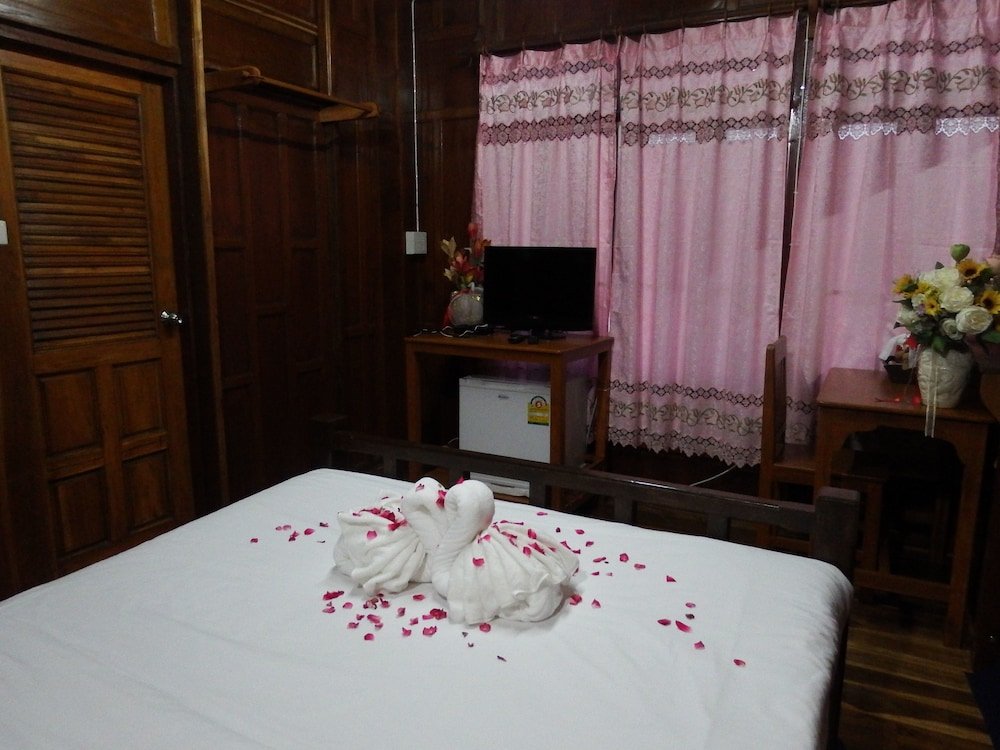 Фото Pon-Pon & Nuan-La-Or