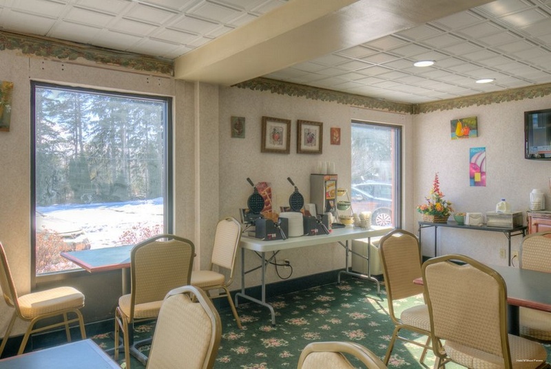 Фото Hotel M Mount Pocono