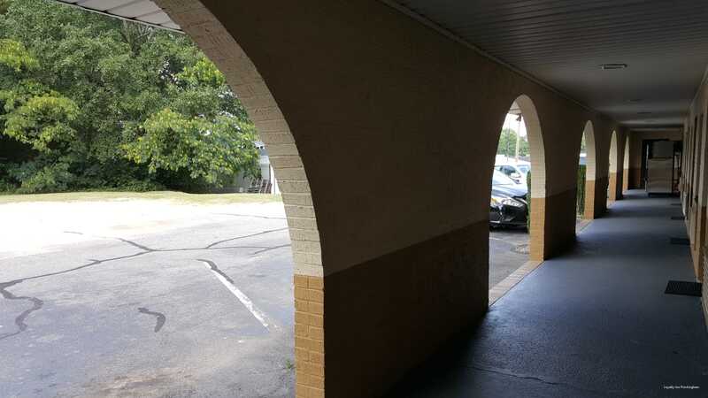 Фото Loyalty Inn Rockingham