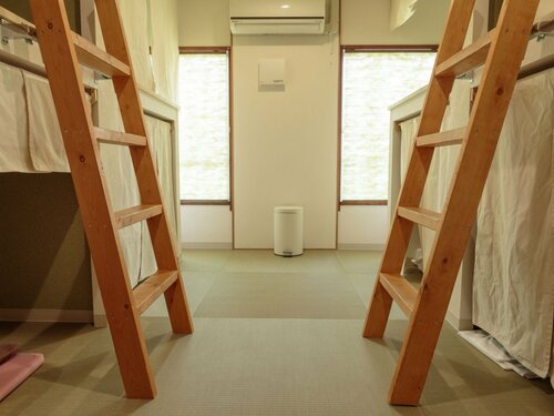 Внешний вид отеля J-Hoppers Hiroshima Guesthouse в Хиросиме, фото 4