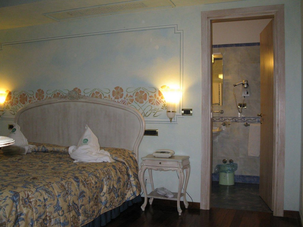 Фото Suite Hotel Nettuno