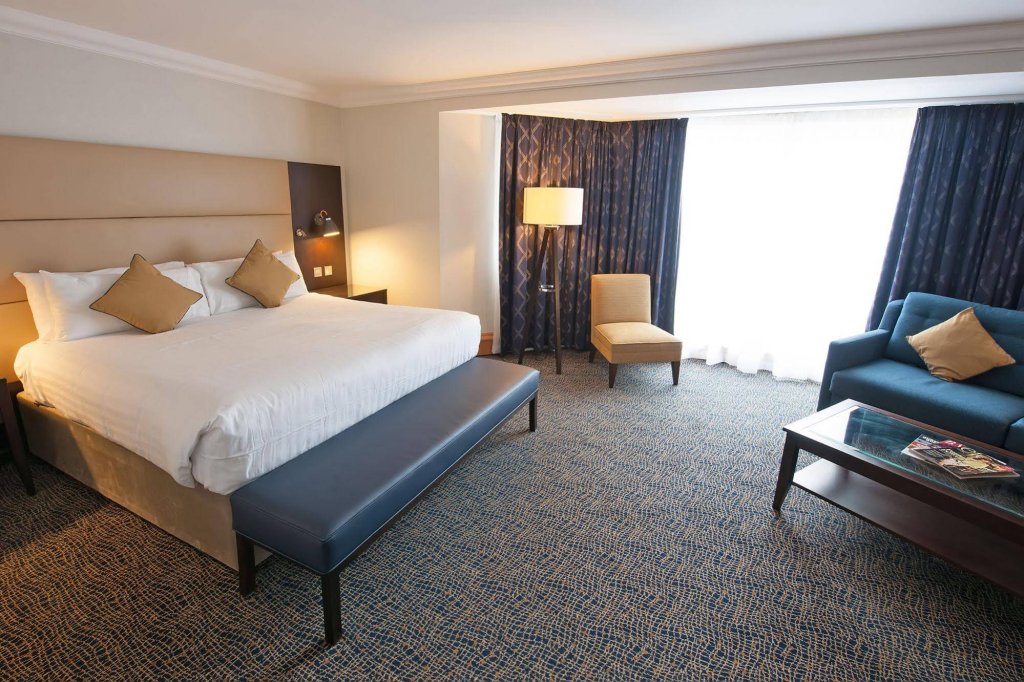 Фото Leonardo Royal Southampton Grand Harbour