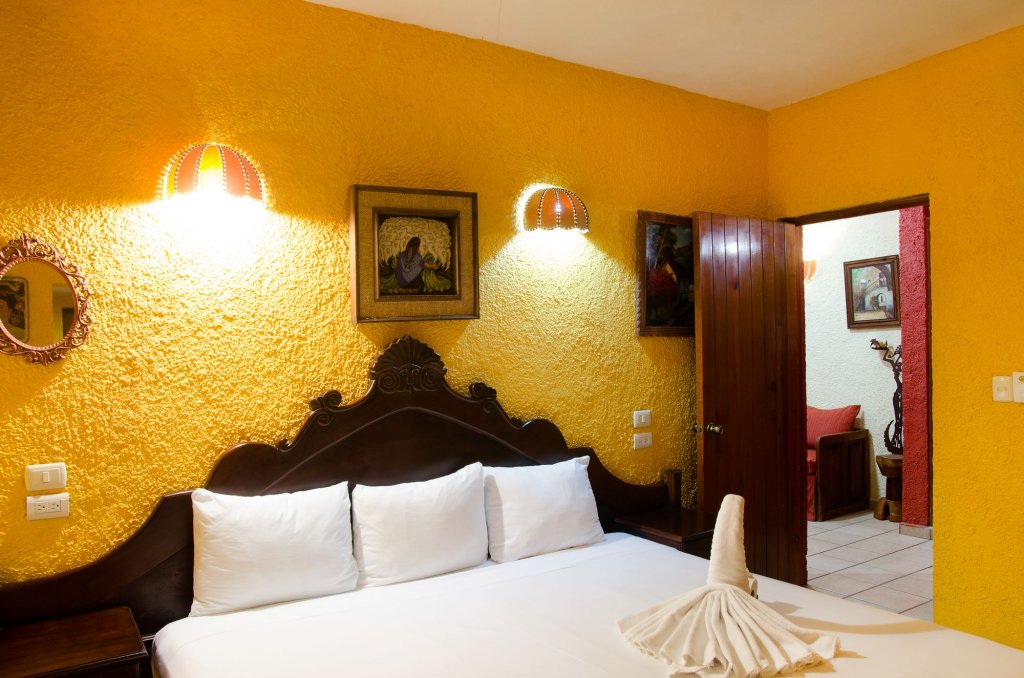 Фото Hotel Bosque Caribe, 5th AV Zone