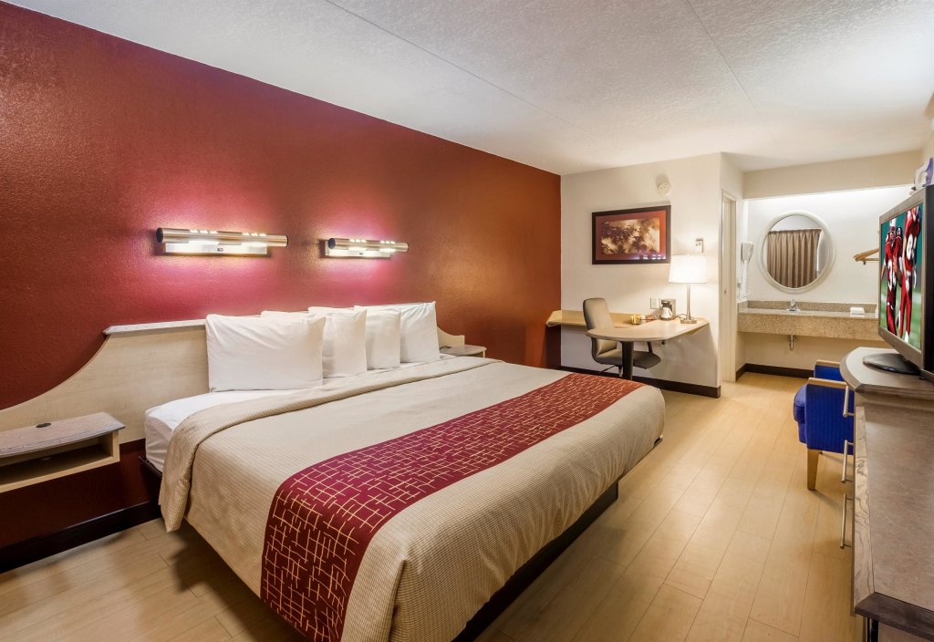 Фото Red Roof Inn Jacksonville - Orange Park