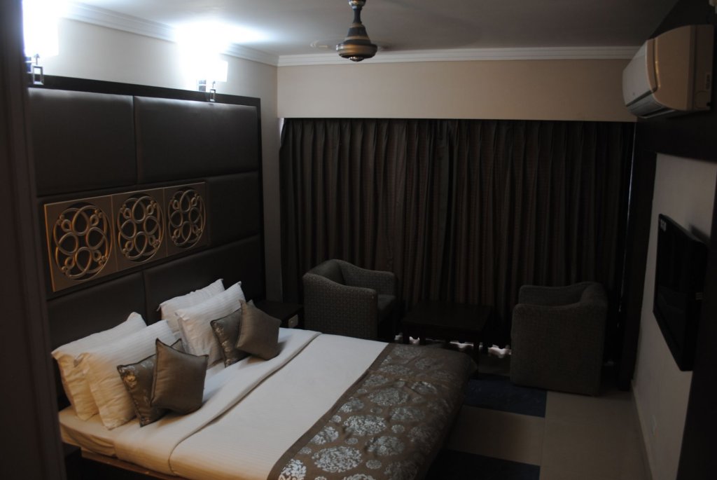 Фото Dal Lake Resort