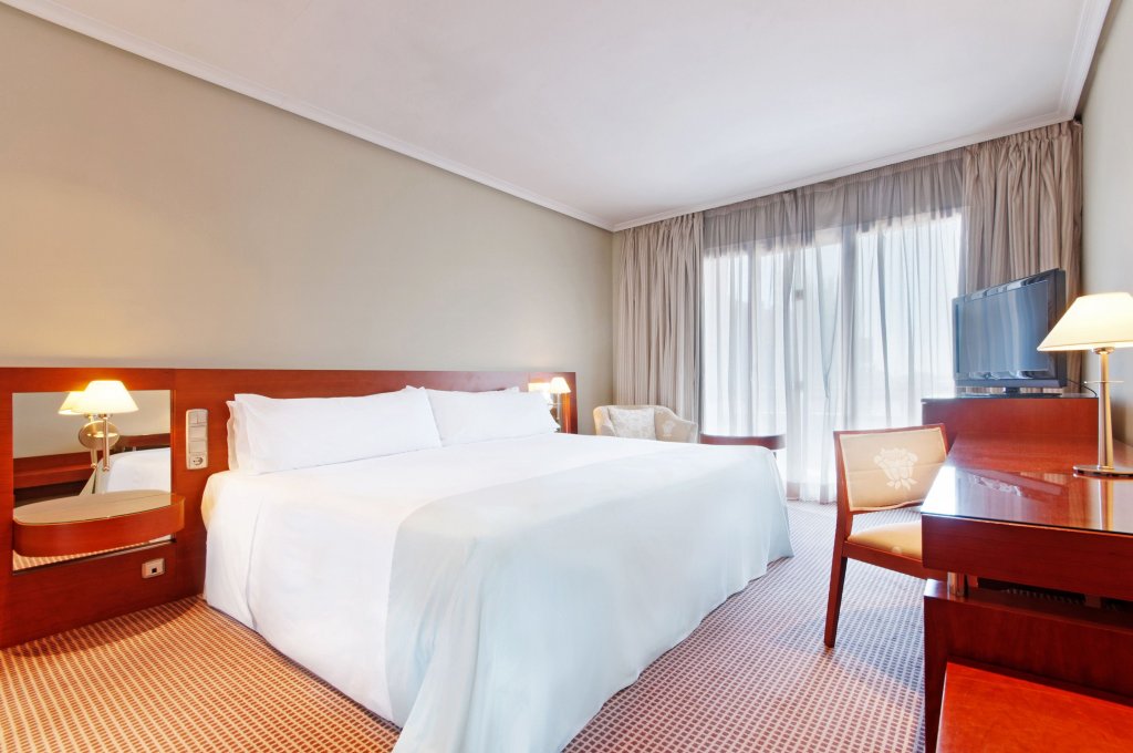 Фото Hotel Madrid Alameda Aeropuerto Affiliated by Melia
