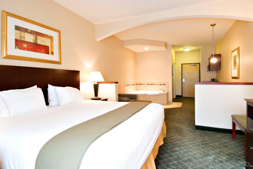Фото La Quinta Inn & Suites by Wyndham Springfield
