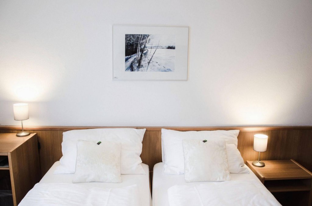 Фото Blaue Traube - Restaurant Hotel