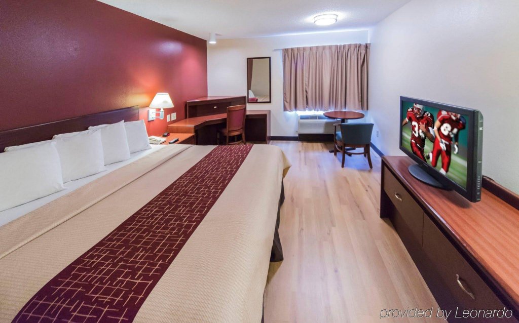 Фото Red Roof Inn Raleigh Southwest - Cary